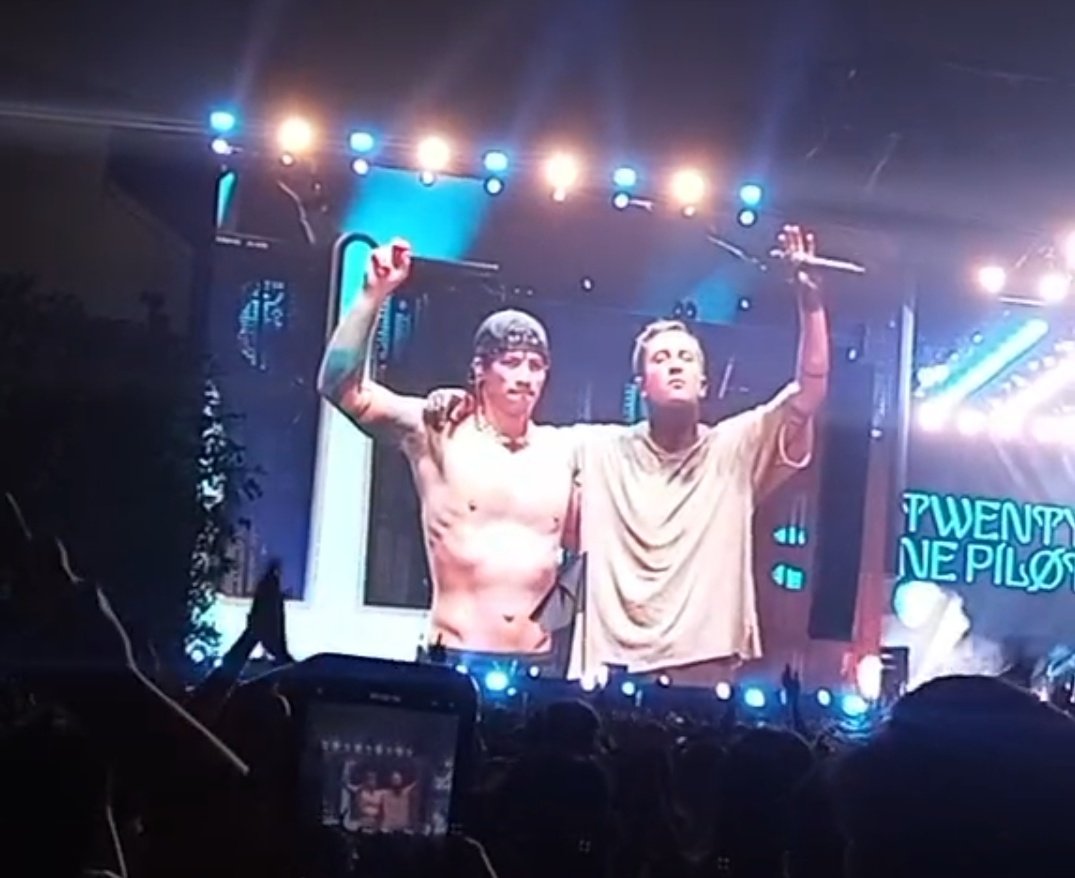 gracias twentyonepilots, espero que vuelvan pronto a Latinoamérica 🫶🥹
