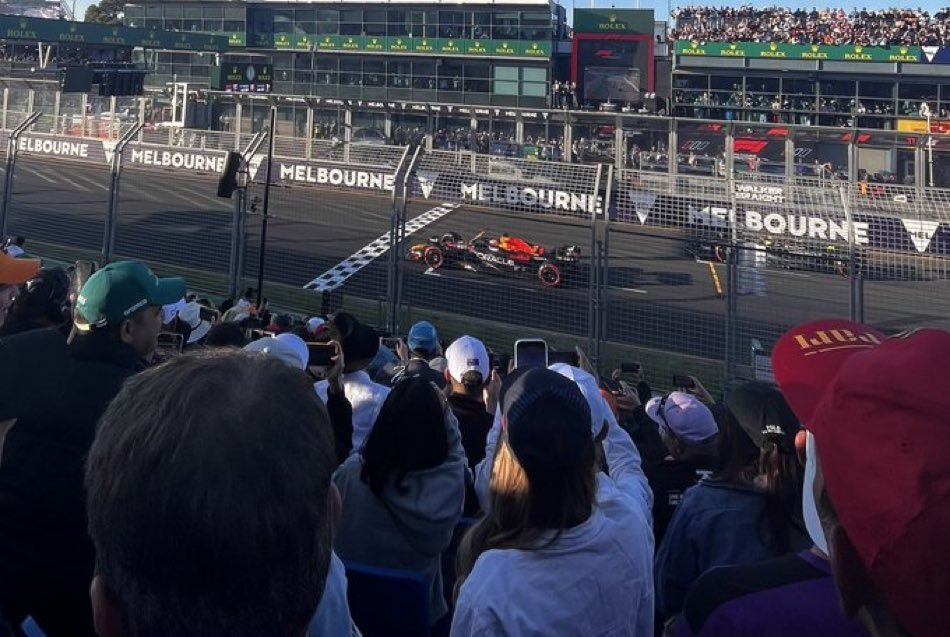SoyMotor's tweet photo. Ojo a la posición de Verstappen en la resalida

De momento, la FIA no se ha manifestado al respecto

📺https://t.co/uO24UyUfgm
✍️https://t.co/4WrykD6R8W

#F1 #AusGP https://t.co/4cAqS2dGAk