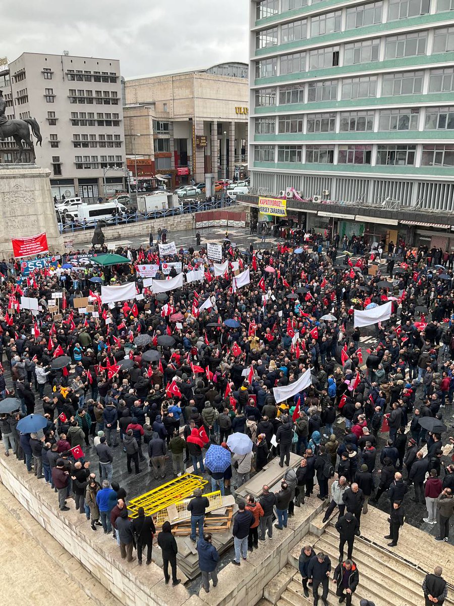 Sayın Cumhurbaşkanım taban kitleniz olarak sizden bir isteğimiz var
Staj SSK başlangıcı olsun.
Fiili çalışmamız kabul görsün
<a href="/RTErdogan/">Recep Tayyip Erdoğan</a> 
<a href="/akbasogluemin/">Av. M.Emin AKBAŞOĞLU 🇹🇷</a> 
<a href="/NumanKurtulmus/">Numan Kurtulmuş</a> 
<a href="/_cevdetyilmaz/">Cevdet Yılmaz</a> 
<a href="/BY/">Binali Yıldırım</a> 
<a href="/Akparti/">AK Parti</a> 
<a href="/AKPartiTBMMGrup/">TBMM AK Parti Grup Başkanlığı</a> 
#ArtıkSıraStajda