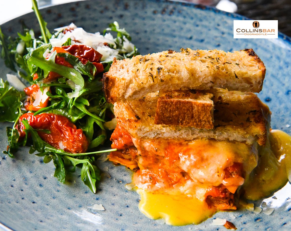 CollinsBarDoora's tweet photo. This weekends Specials are...(drumroll please...) Low and SlowBeef Rib Lasagne. Butter Baked Halibut Crab Claw Conchiglie Pasta Yum!! Join us! #awardwinningmenu #weekendspecials #chefsspecials #weekendspecials #yum #comeandtry #locallysourced #fresheveryday https://t.co/cq7cAk7beq