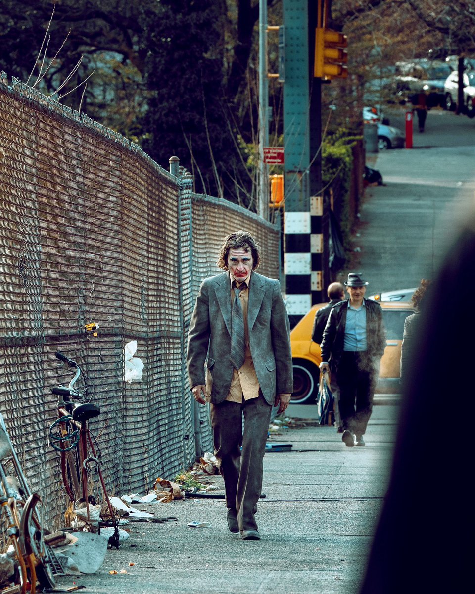 cinemovieas's tweet photo. Joker 2 film setinden Joaquin Phoenix, New York 📍 https://t.co/0fRfGmtpnS