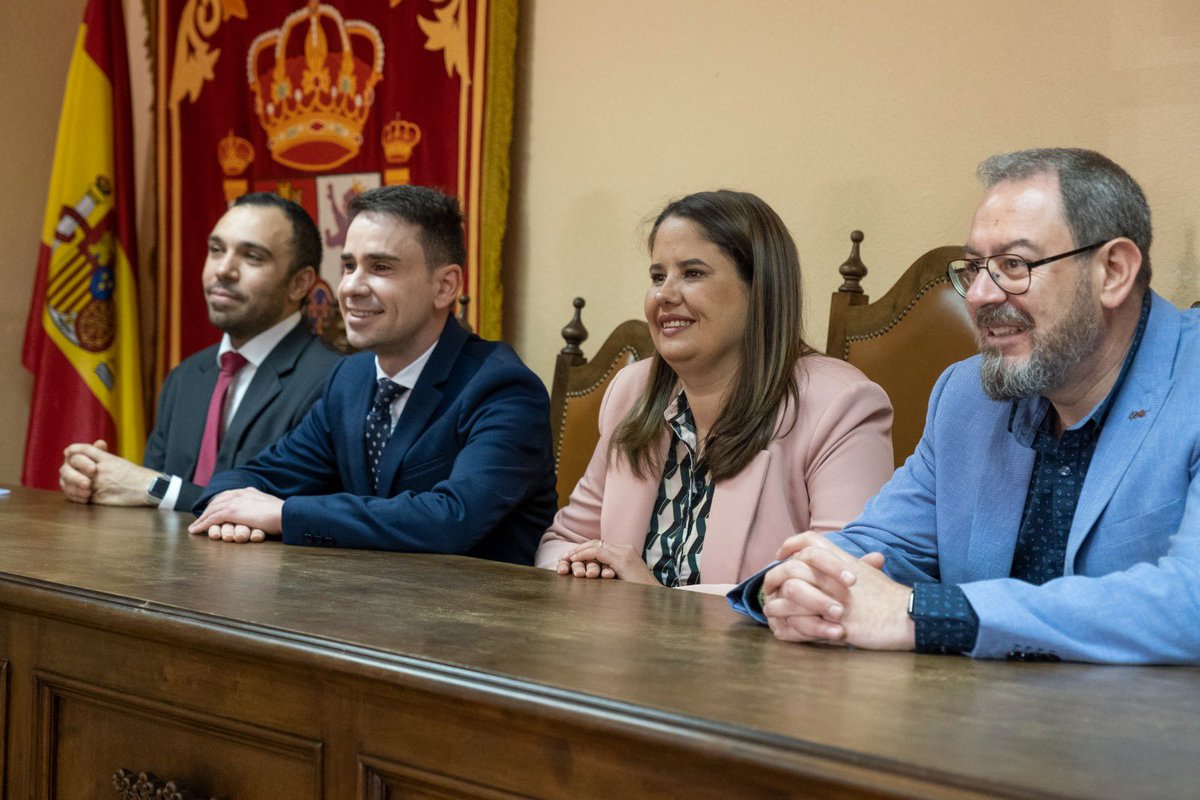 AguasdelSorbe's tweet image. Esta mañana los representantes de las MAS @Jose_Salinas_ del Ayuntamiento de Humanes @elenacaneque y Junta de Comunidades CLM @eroblesg1972 han anunciado la llegada inminente del Agua del Sorbe al núcleo urbano de Humanes directamente desde la ETAP de Mohernando