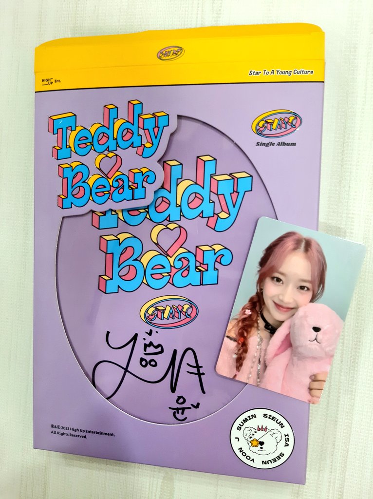 ayakasimppp's tweet photo. β‘ #simppp_mails β‘
~ @kyon_d0
Just got my Signed Yoon teddy bear album!!! Thank you very much po @kyon_d0 for packing it safely! Will def buy again from hehe ~ βTill our next transaction soon π https://t.co/venfbinftV