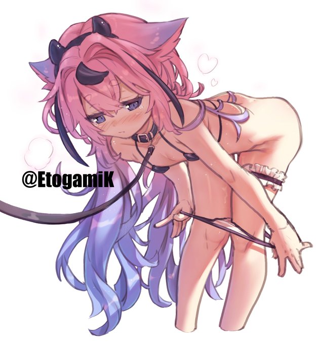 #鳴花ヒメ 首輪リードマイクロビキニ
「マスターのバカ……」 