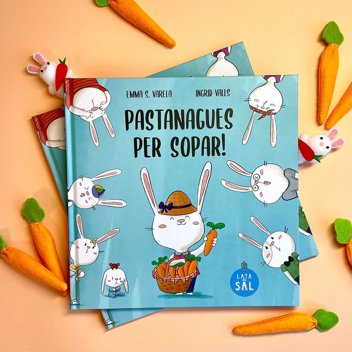 Happy to share my new illustrated book published by @latadesal and written by Emma S. Varela. Have an amazing #kidlit day! 
#literaturainfantilyjuvenil #lij #bookalert #BookDay