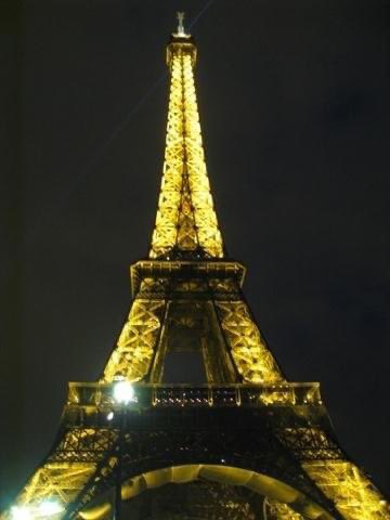 Xz1005L's tweet image. ช่วยปาจ้ะ ปารีสของฉัน คุณตำหนวดจะมาจับอ๋อคะ 🥹

อยากจะเมนชั่นคุณคนนั้นก็มาบล็อกกัน😌

Eiffel@2010

#Paris
#eiffeltower 
#EiffelatNight