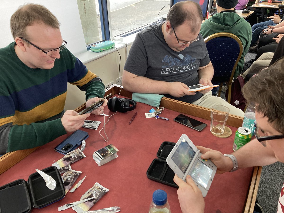 Nintendo_Notts's tweet photo. #3DS #StreetPass <3 at our meet-up @TheDiceCup  yesterday. 

Forever in our hearts!!! Much love!

#StreetPassWeekend2023 

#Nintendo #Nottingham #NintendoSwitch #Nintendo3DS

@StreetPassLove @NintendoPlayUK https://t.co/vWiXjFo9xi