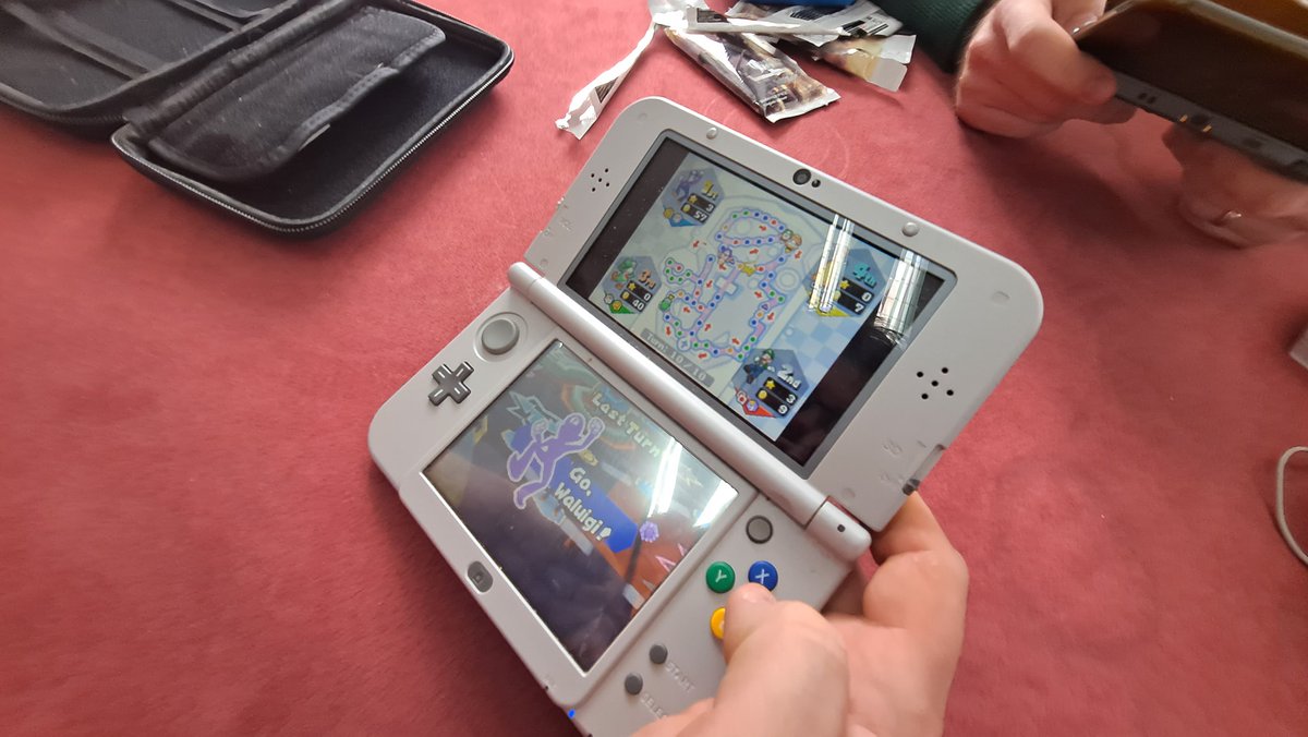 Nintendo_Notts's tweet photo. #3DS #StreetPass <3 at our meet-up @TheDiceCup  yesterday. 

Forever in our hearts!!! Much love!

#StreetPassWeekend2023 

#Nintendo #Nottingham #NintendoSwitch #Nintendo3DS

@StreetPassLove @NintendoPlayUK https://t.co/vWiXjFo9xi