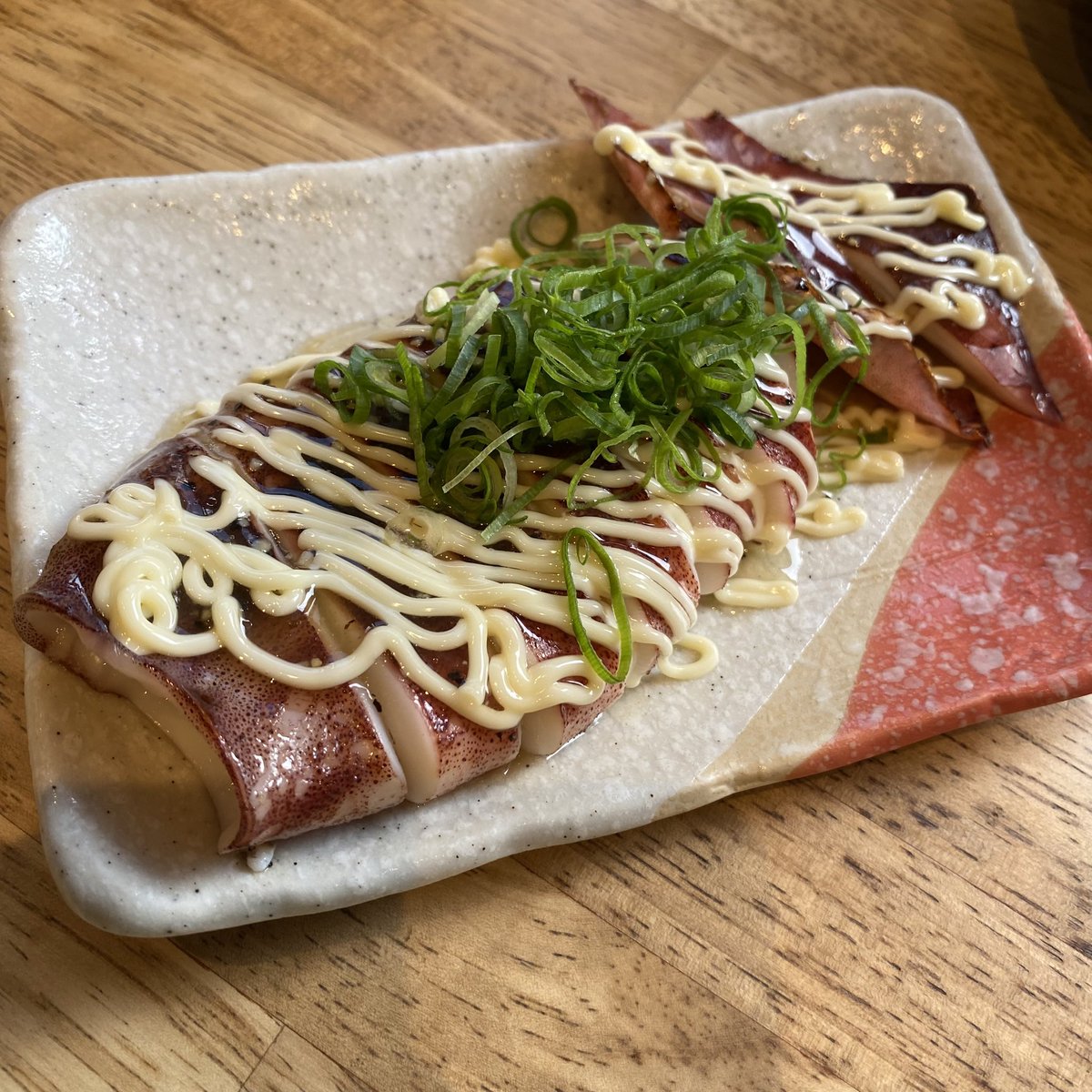 SakabaChannel's tweet photo. 京橋にある激安立ち飲み居酒屋
『リンカーン食堂』に行ってみた🍻
あの徳田商店の系列店🌟

フードは120円〜
サッポロ赤星は350円
と何もかも破格のお値段💦

最高です♪

#大阪グルメ
#京橋
#せんべろ
#コスパ https://t.co/D6nzmDgX3I