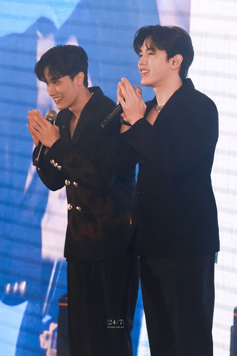 247withuuuu's tweet photo. 02/04/23

💙🩷

#TayNewFMinHK 
#เตนิว
@Tawan_V @new_thitipoom https://t.co/CzIYflp33U