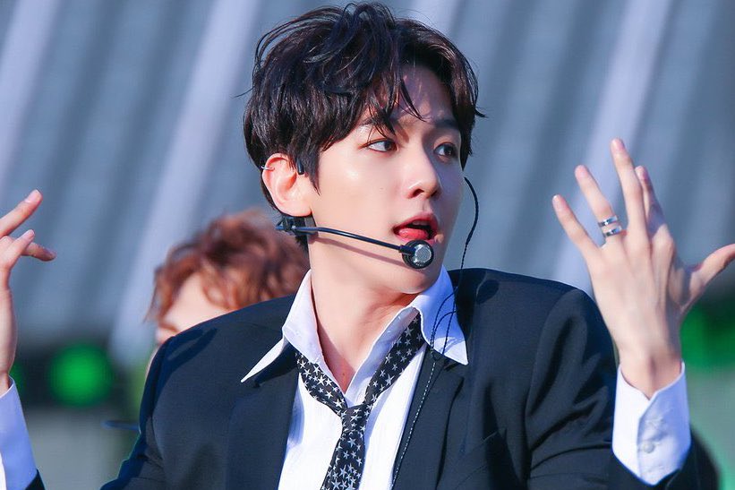 candybaek506's tweet photo. 사랑하는 백현시🥀 https://t.co/XSTN76xrje