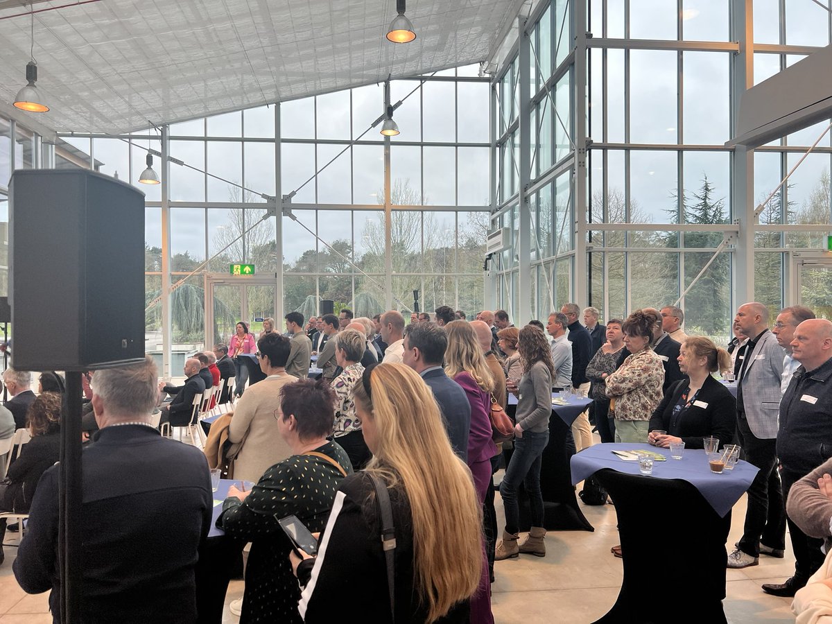 bas_boots's tweet photo. Opening Kom in de Kas 2023. Negen agrarische ondernemers openen vandaag hun deuren voor het grote publiek om te laten zien waar zij trots op zijn en op welke manier zij bijdragen aan de gezondheid en het welzijn van de provincie Limburg. @kom_in_de_kas @LLTB_Roermond @limburg https://t.co/pXKTJNvsRx