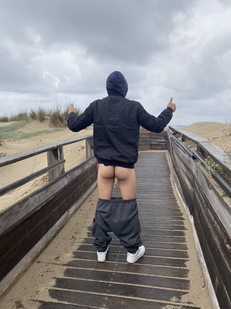 ghostynx's tweet photo. Il mare d’inverno è ok https://t.co/cdhe6sQpgF