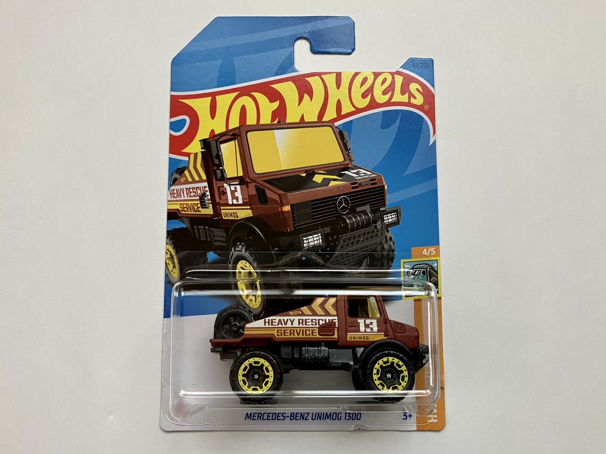 GarageMinicar's tweet photo. 2023年4月発売の #ホットウィール ゲットしてきました❗️

#ウニモグ はロードサービス仕様で登場。ブラウン×イエローの組み合わせが👍
DEORA Ⅲはオープンのボディにサーフボードやロードバイクが載っていて面白い!
#チャージャー はパトカーと思いきやTRACK PURSUITの文字が… ペースカーでしょうか? https://t.co/iXch3g6umA