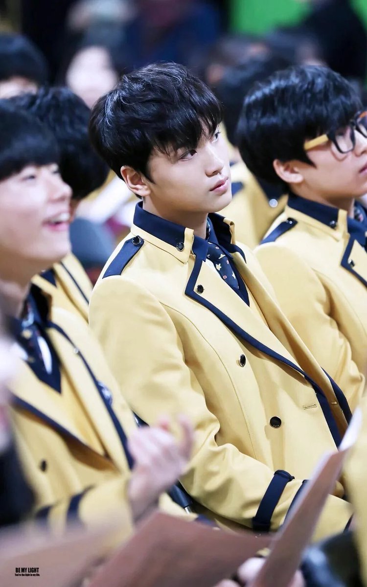 룩동부르크 (@2avelongerthan) on Twitter photo 