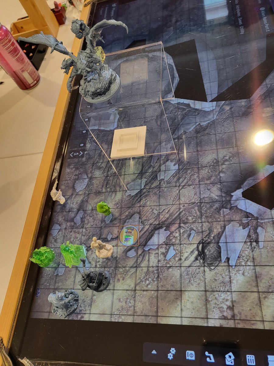 shellmoniz's tweet image. Had fun running my Pathfinder 2e homebrew the league of Jack's.  They caught a Manticore and then a pair in undead Santa clause cultist.