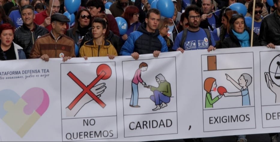<a href="/defensatea/">Plataforma Defensa TEA</a> Intersindical Valenciana s'uneix a la celebració hui 2 d'abril del Dia Mundial de la Conscienciació de l'Autisme. TRENQUEM barreres perquè les persones amb espectre autista augmenten els seus drets.
<a href="/IntersindicalV/">Intersindical_Valen</a> 
<a href="/CEE_Torrepinos/">CEE Torrepinos</a> <a href="/KoynosCoop/">Koynos Cooperativa</a> <a href="/AsprodisFundaci/">Funda Asprodis</a>