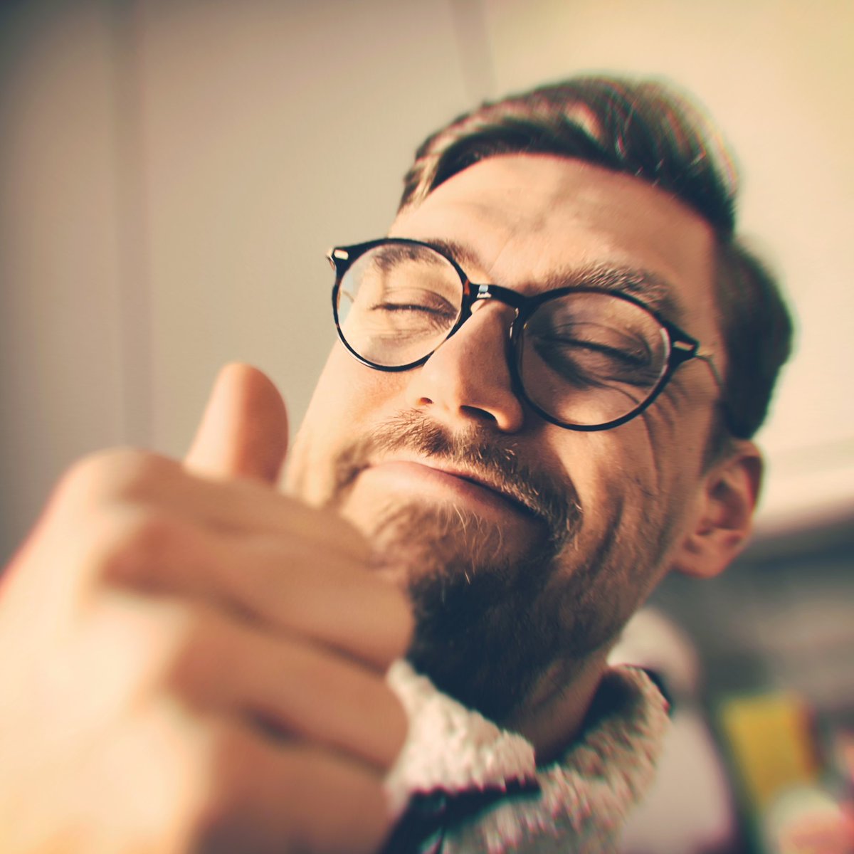 - Aamukahvi tippumaan
- Muista että kahvimaito loppu
- Kiroa hetki ja keksi ratkaisu
- Takki niskaan, kengät jalkaa ja lähikauppaan
- Alle kymmenessä minuutissa takaisin ja aamukahvihetki voi alkaa

Ahh, no se o semmost hei… ☕️☀️

Mut hyvät sunnuntait kaikil sit kans!