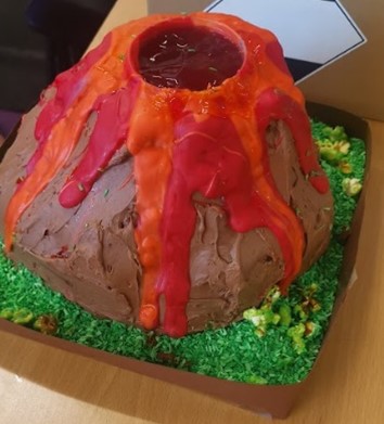 Shavington_Ac's tweet photo. Our Year 7 geographers produced some amazing work for their end of term volcanoes project. The geography department were particularly impressed by the cake volcanoes! Well done Year 7 - a super end to your second term at the academy. #SPARK #SAGeography #VolcanoesProject https://t.co/efLw2ZaTrh