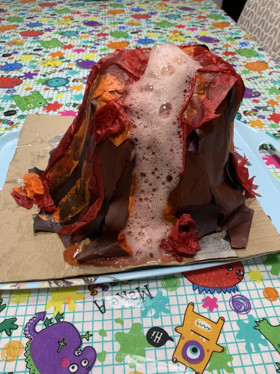 Shavington_Ac's tweet photo. Our Year 7 geographers produced some amazing work for their end of term volcanoes project. The geography department were particularly impressed by the cake volcanoes! Well done Year 7 - a super end to your second term at the academy. #SPARK #SAGeography #VolcanoesProject https://t.co/efLw2ZaTrh