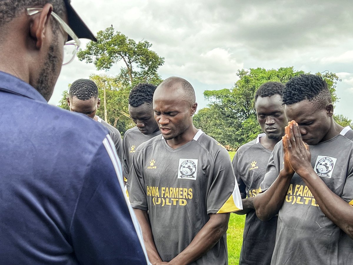 kirinyaunited's tweet photo. Let's hand it all to God in Prayer
🙏🙏🙏

#StrongerTogether https://t.co/5znT0B5GzD