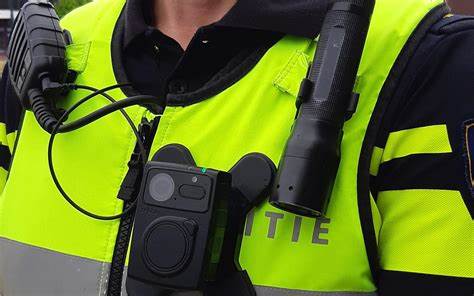 inwoner van Leeuwarden werd aangehouden voor bedreiging. Hij kreeg uiteindelijk PV voor het verstoren van de openbare orde #PolLWD