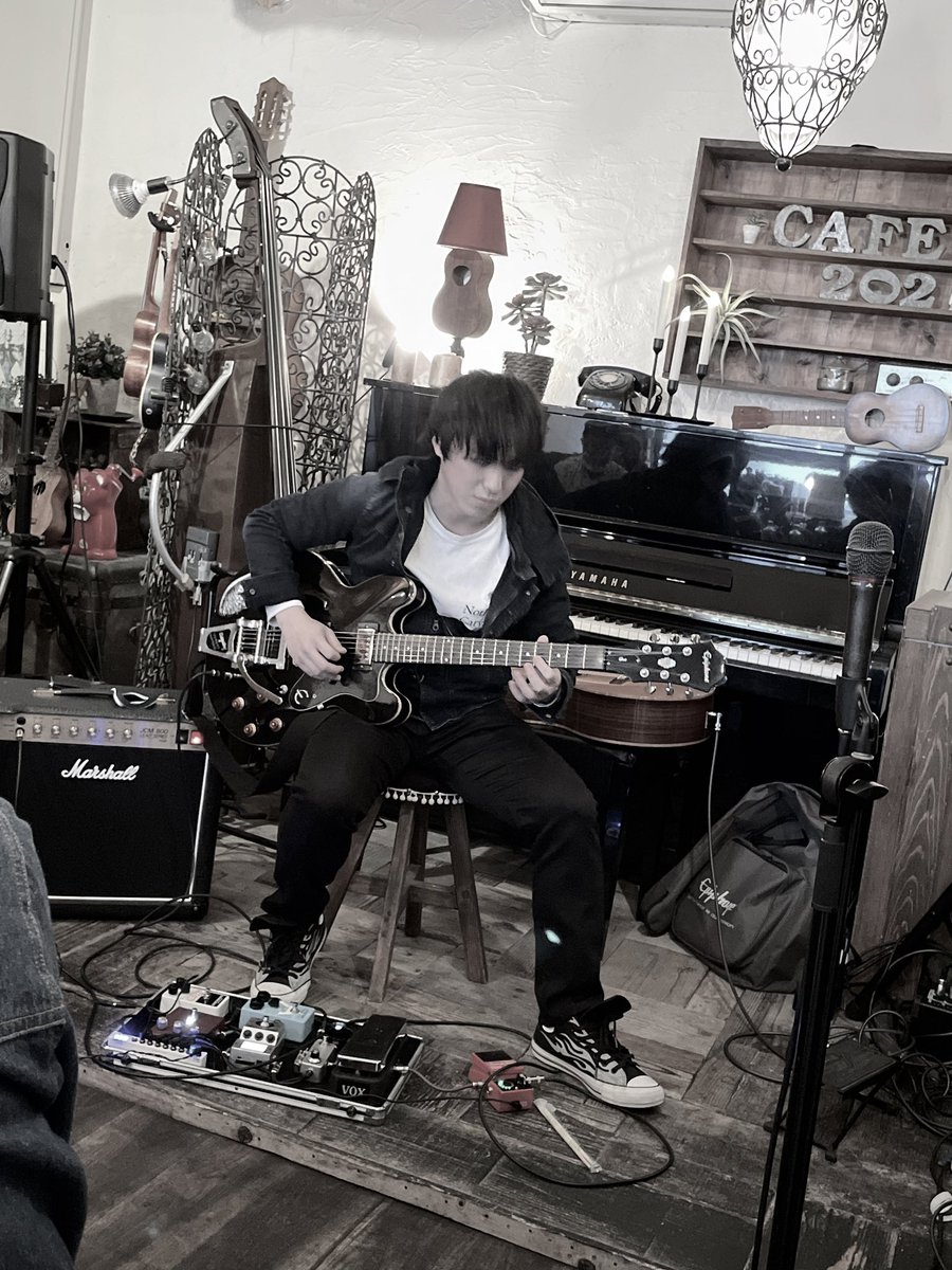 Ukulele_Cafe202's tweet photo. 2023.4.02.sun.

#reiくん
#cafe202 
#Openmiccafe
#music
#lovemusic
#REI
#guitar https://t.co/X5JaKSm2Jc