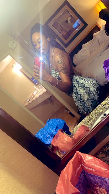 ✨Connie LaCienega✨’s pics and videos