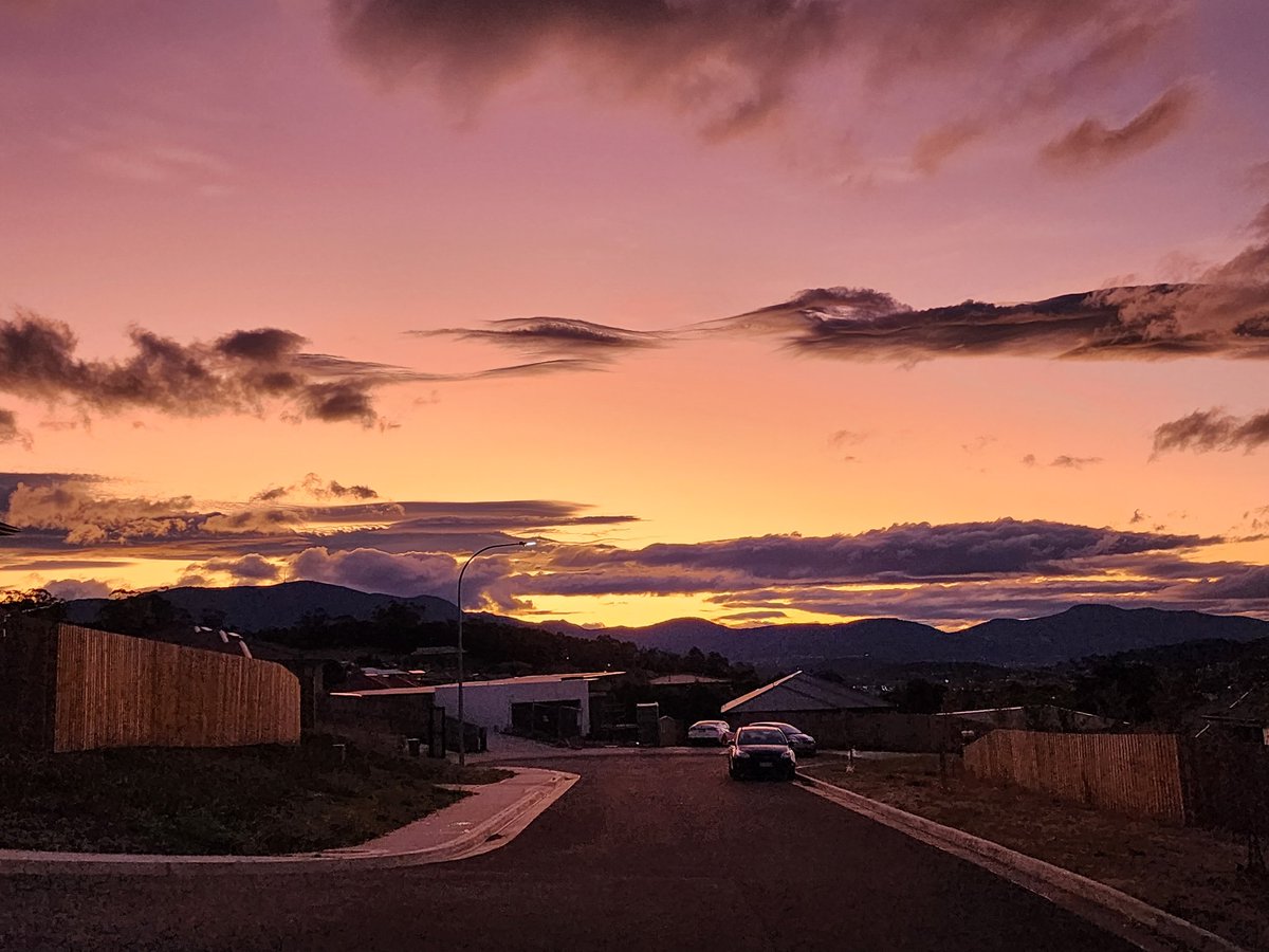 Treated to an 'early' Tasmanian sunset.

#daylightsaving #sunset #tasmania #colourful #orange #pink #tasmanianscenery #photo #photoart