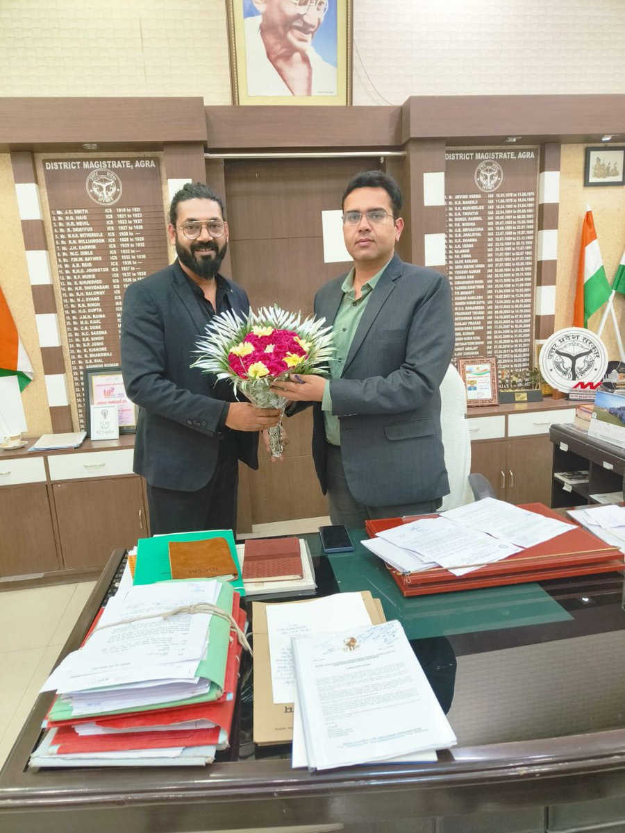 AnkushAnami's tweet photo. What I am today because of the choices I made yesterday.
A proud moment for being invited by the DM Agra Navneet Chahal for the appreciation of the last event Taj Mahotsav 2023.
#Throwback #DMagra #worlddesigningforum https://t.co/Kk9R4XNRvE