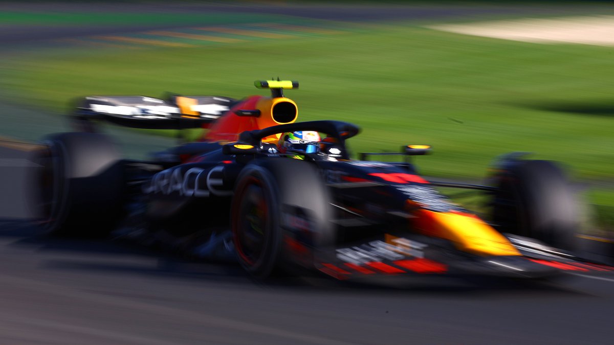 redbullracing's tweet photo. Pit-lane ⏩ P5 ⏩ Driver of the Day 👏 Decent recovery @SChecoPerez 🏁 https://t.co/YOclghYJ3g