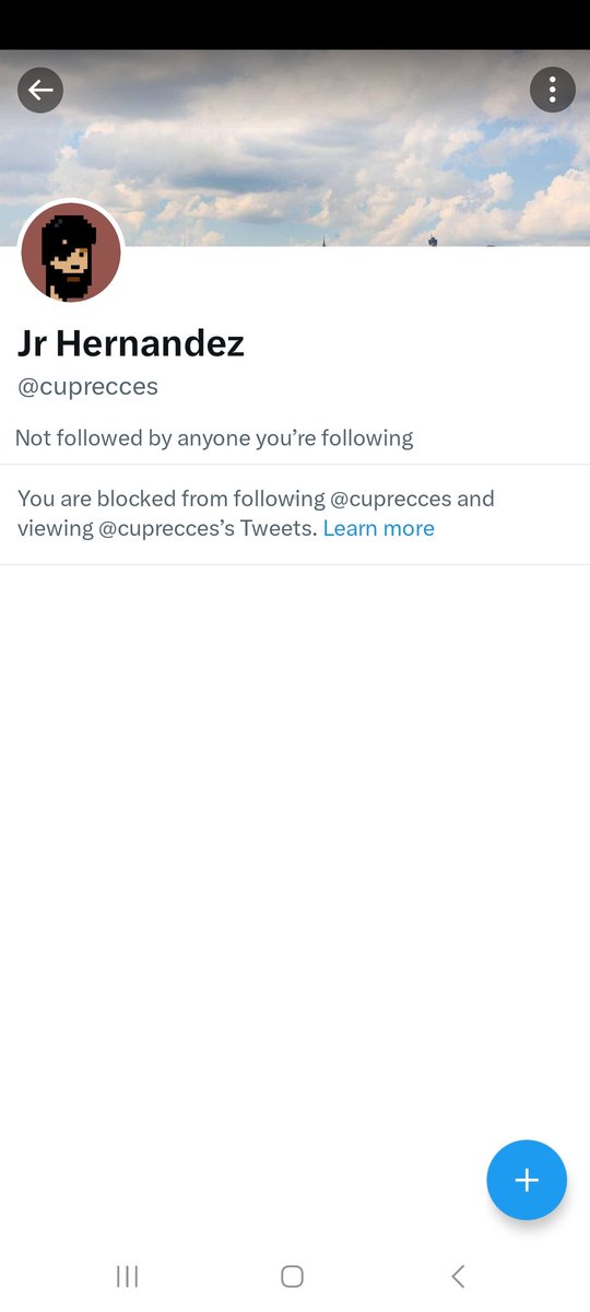 MUFC_prasad's tweet photo. This guy is fake don't reply he does not have any ipl tickets..I have proof he is fake @cuprecces don't waste your time and money #csk #ipl #cskvslsg https://t.co/p9WcWqBbuP