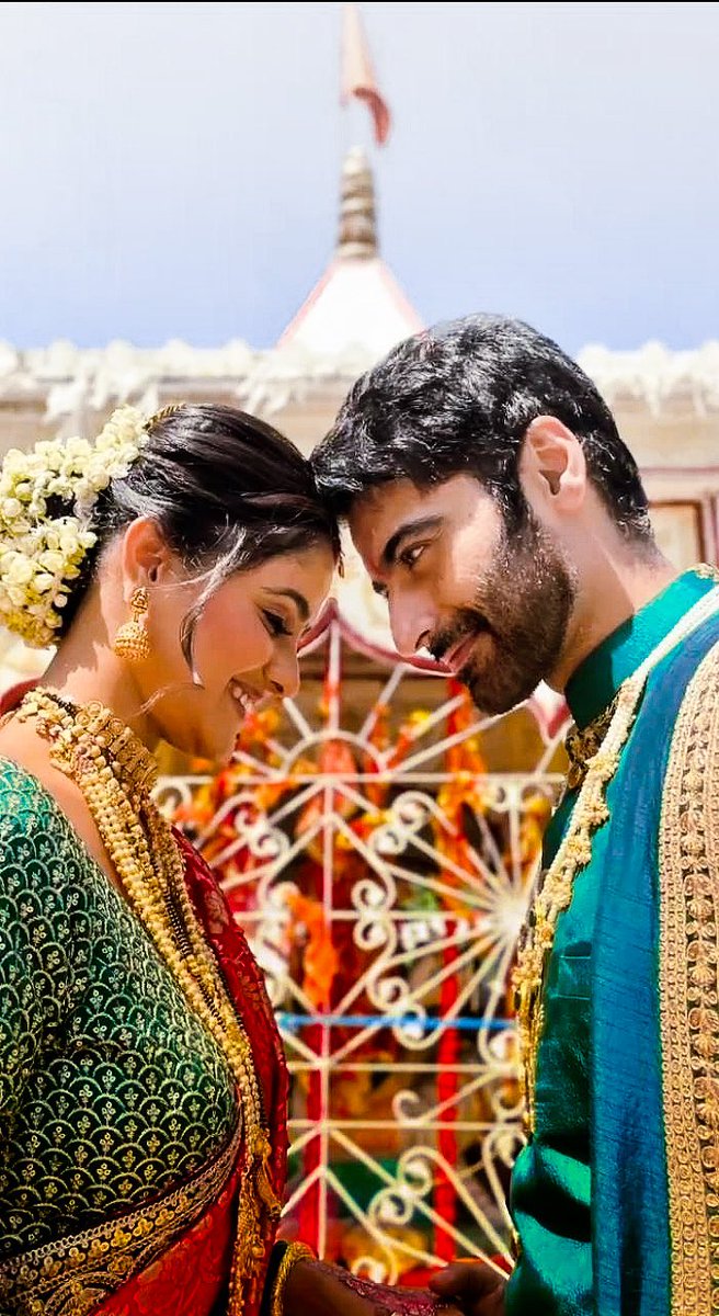 The sky has bowed and the two world met ... Everywhere there is season of meeting... There are palanquins ready , there are fragrances everywhere , even God himself came here to read.. 🥹🫶

#AyeshaSingh #HarshadArora #SaiYa #SaiJoshi #DrSatya 
#GhumHaiKisikeyPyaarMeiin