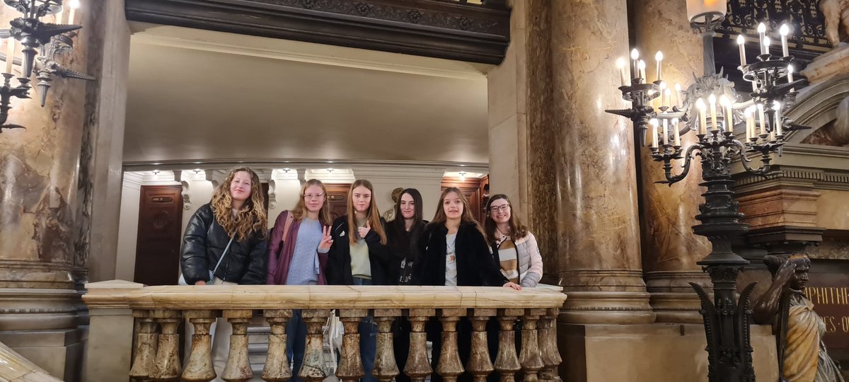 WKGS_Theatre's tweet image. The Palais Garnier is very beautiful 😍  #palaisgarnier #Paris #dramatrip @WestKirbyGS @WKGS_Theatre