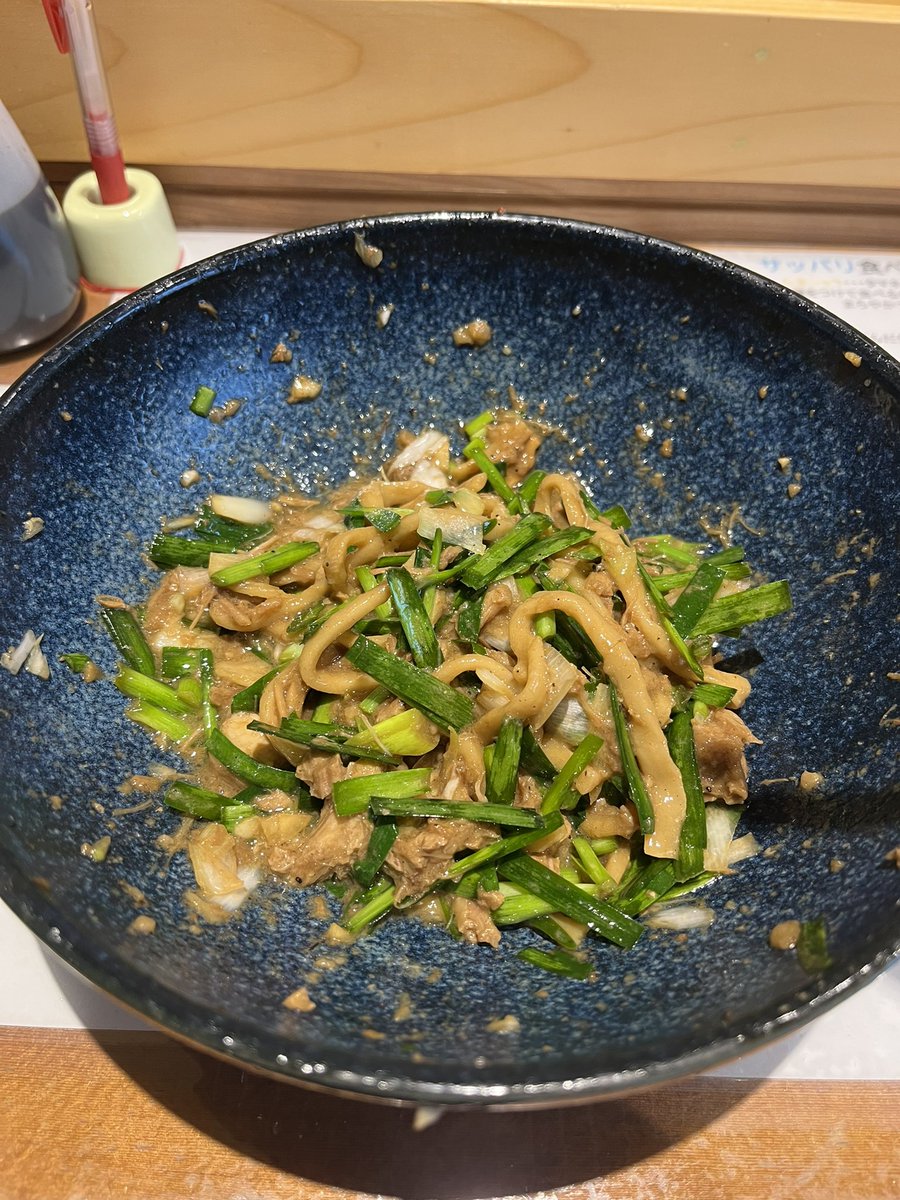 ramen3150love's tweet photo. 今日のランチ
まぜそば専門店NANAKI   佐野市

肉脂そば(大)麺増し×3
ニラ×2

お腹空かして閉店間際に
限定を求めて来たが売れ切れ😭

TPのニラはあったのでポチッと👆
ニラのシャキシャキとタレを吸った
麺美味すぎて🚀🚀
残った具材と🍚で食べたかった😭

ご馳走様でした🙇‍♂️

次回は限定食べるぞ❗️ https://t.co/9C9K4UnI98