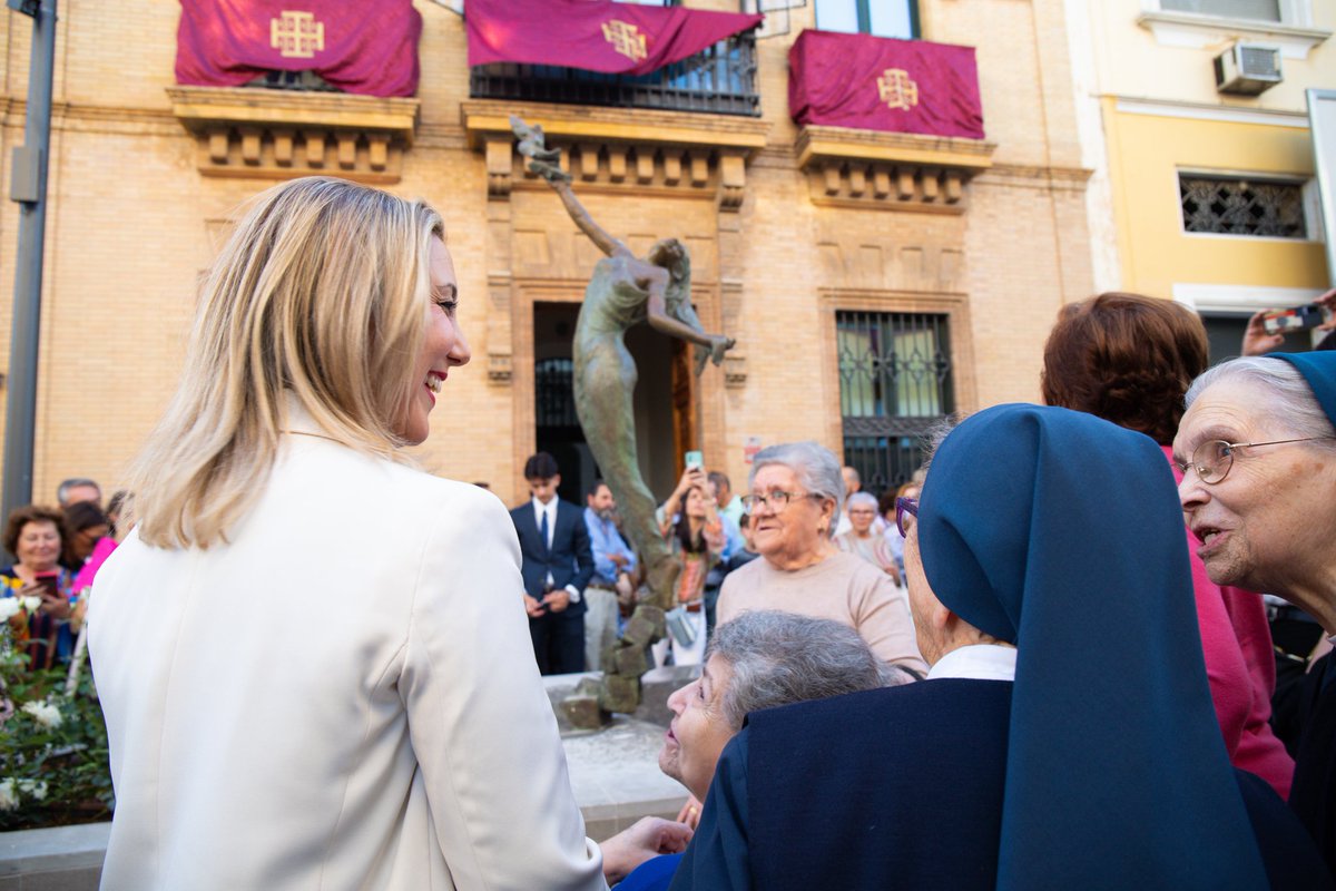 La calle Ntra Sra del Águila (La Mina) estrena nueva imagen. 

Gracias a todos los vecinos y vecinas, a los trabajadores y al gran equipo que se ha implicado tanto para que podamos disfrutar de una calle emblemática♥️
#AlcaláIlusiona