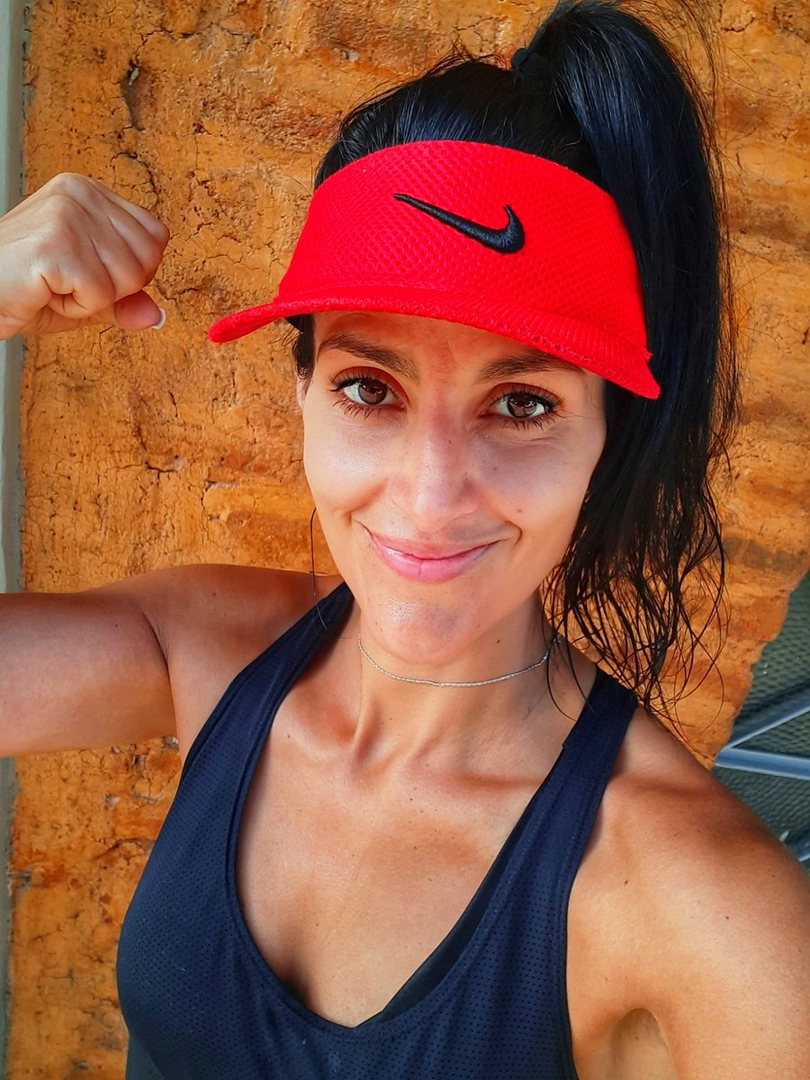 CaramesGege's tweet photo. A criatura é seca igual um cabo de vassoura... 💪💪😅😅 https://t.co/hNFN0PzVbM