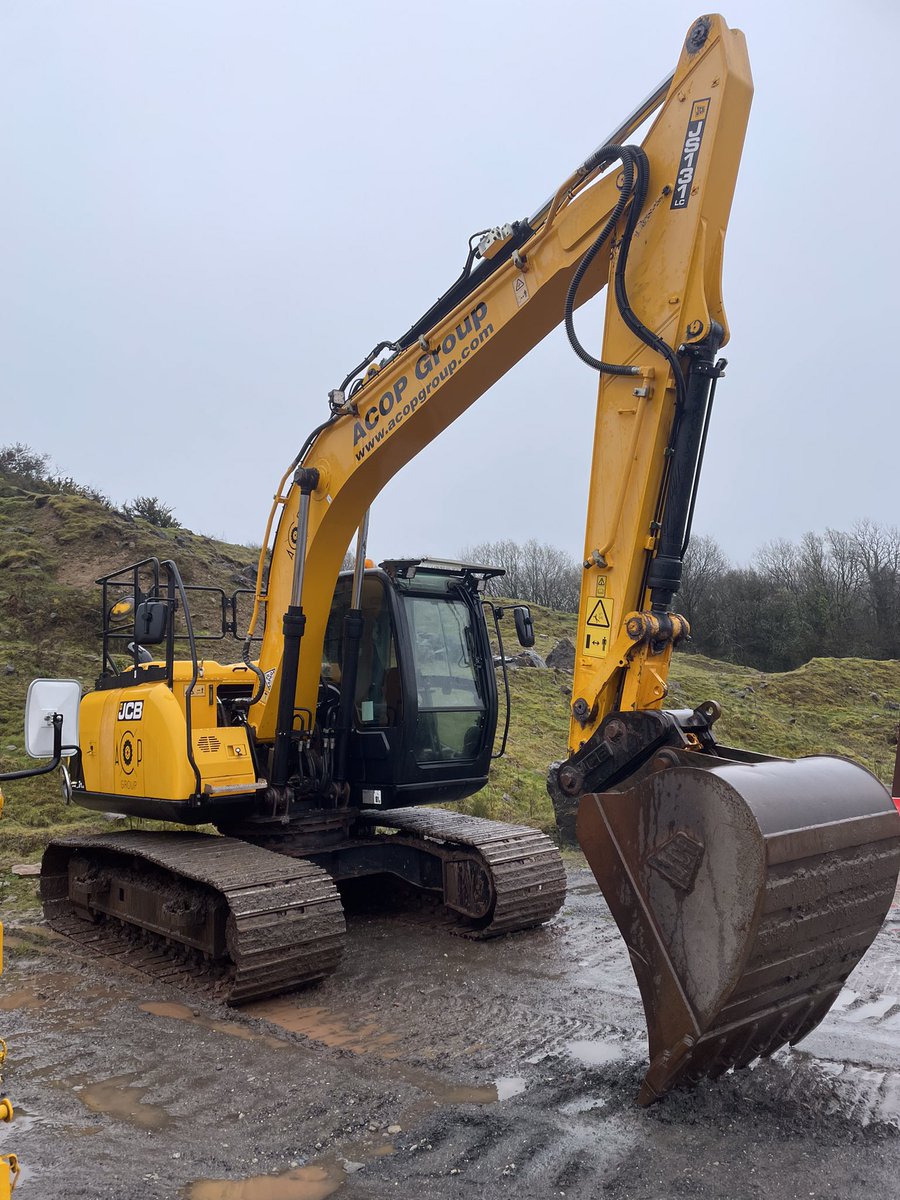 SITE SUNDAY with Neve Hudson 
ACOP Group: Plant Operative Excellence! 
Read full article on Holt JCB’s Facebook and LinkedIn.
#Nevesitesunday #JCB #Holtjcb #AssessmentCentre #training #planttraining #plantoperator #JCB3CX #ACOP #Wales #construction