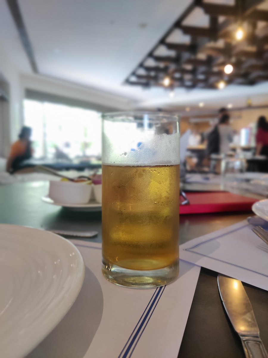 anarchytect_'s tweet photo. @sssaaagar @_agamya_ Cheers! 🍻 #Team_Simplicity https://t.co/ncccXbCYas