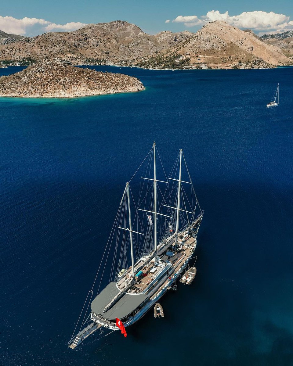 GoTurkiye's tweet photo. Imagine a yacht sailing among the hidden coves and secluded beaches of Marmaris. Now imagine yourself on or below its deck. #Muğla

📸 IG: aytacsirpanli https://t.co/Lc0UCJVPqR