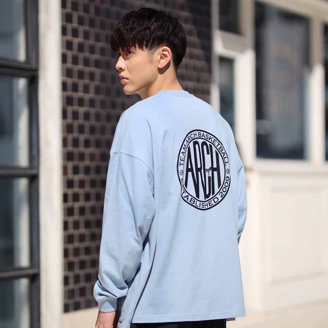 Arch_BAL's tweet photo. [ Arch Online Store Limited ]
team arch circle wide L/S tee
(black)(cloudy blue)(ecru)
https://t.co/tBK6bn2Hg1

#arch_bal #ARCH_BALLER
#limited #オンライン限定 #シャツ
#ロンT #TEAMARCH #ナイロンショーツ
#バスケ #lifestyale
#キョウハナニヲキテイコウ https://t.co/u4tojBqrfj
