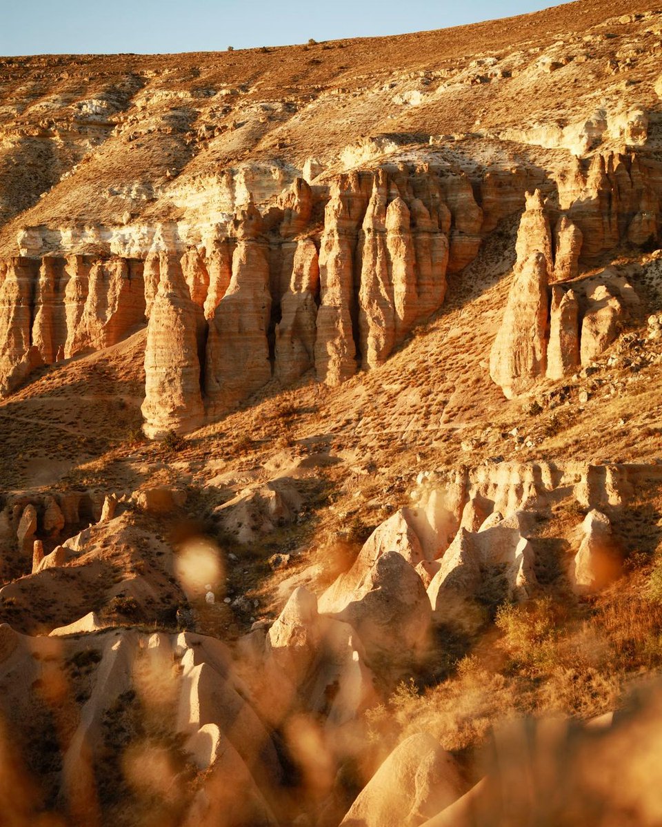 GoTurkiye's tweet photo. What could be more idyllic than travelling across Cappadocia’s marvellous landscape?

No, no. That wasn’t a question. #Cappadocia

📸 IG: steph_mossman https://t.co/hRqwUyjaJd