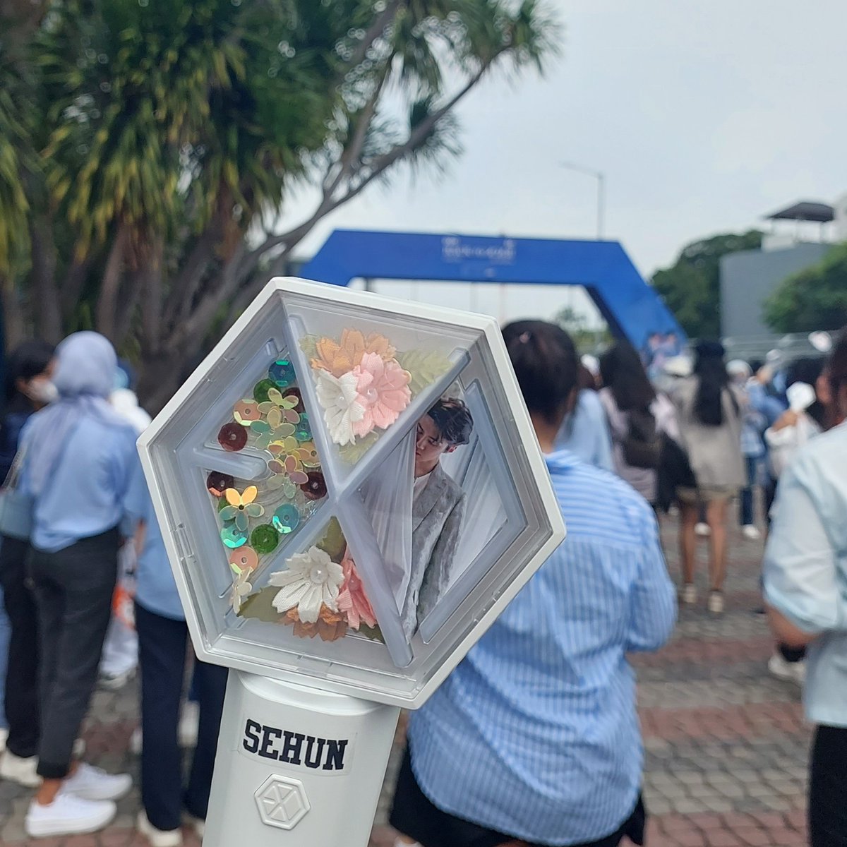 kimjiii1401's tweet photo. 🤍💙 EXO-SC Fancon in Jakarta [BACK2BACK] 💙🤍

#EXOSC_BackToBack #EXO_SC #EXOSCFANCONINJAKARTA  #BackToBackJakarta #EXO #EXOSC #SEHUN #CHANYEOL https://t.co/3ylrs2yov8