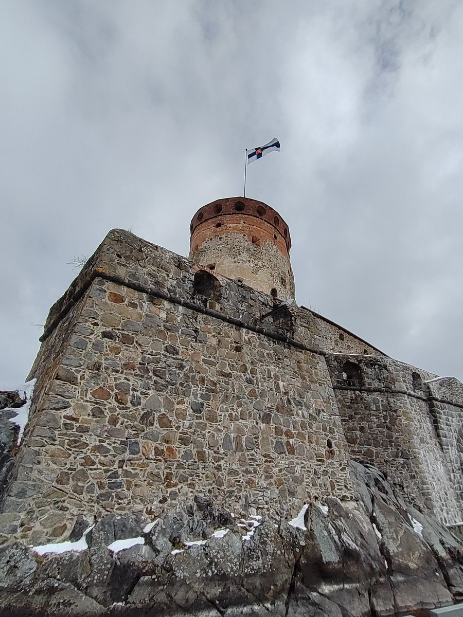 wonravenvt's tweet photo. Good Morning Twitter, this is what your lovely Raven has been up to in recent times! I attended Olaf Goes Psycho and visited the local Castle of St. Olaf - 🥀⛧

#LongTallTexans #Hellblazers #HouseOfOlaf #OlafGoesPsycho #Psychobilly https://t.co/ITOK0jRinR