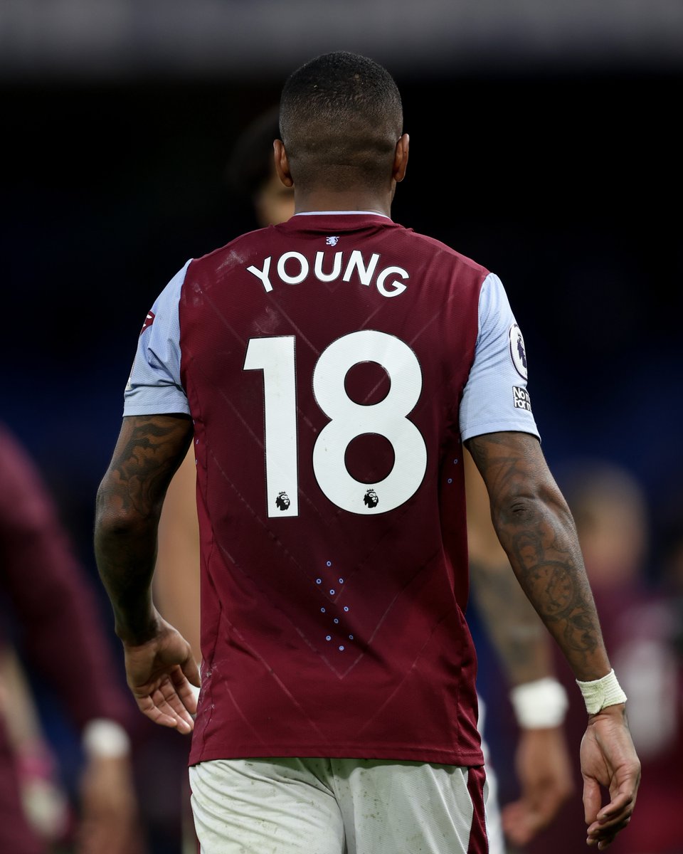AstonVilla's tweet photo. Forever Young. 🍷 @Youngy18 https://t.co/FObZGxthAA