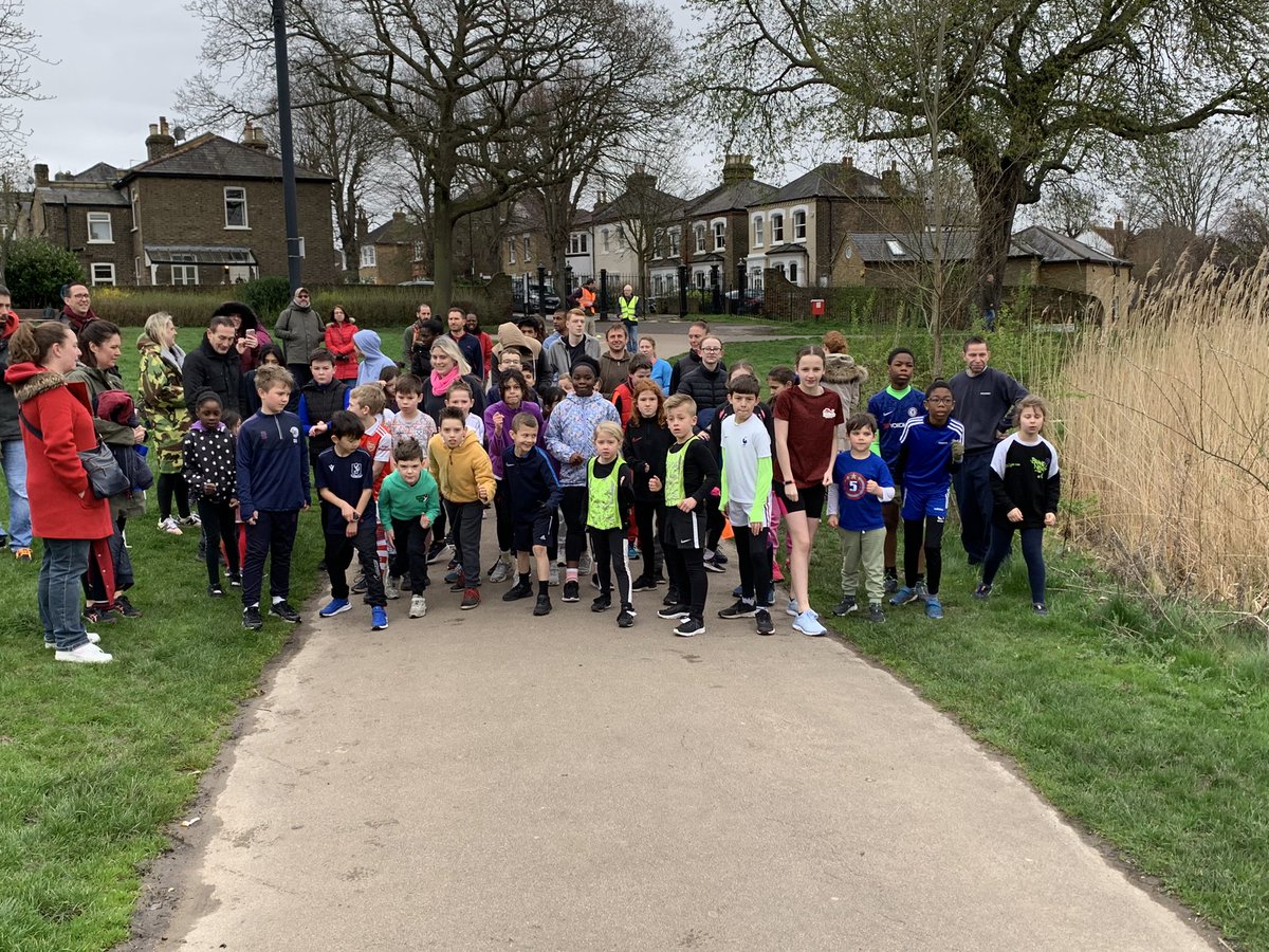 ETjuniorparkrun's tweet photo. Event #98 done! A chilly but cracking event! Thanks for coming and to the lovely volunteers 🏃‍♀️🏃🏼‍♂️🦺 #loveparkrun https://t.co/3Ogojk5StM
