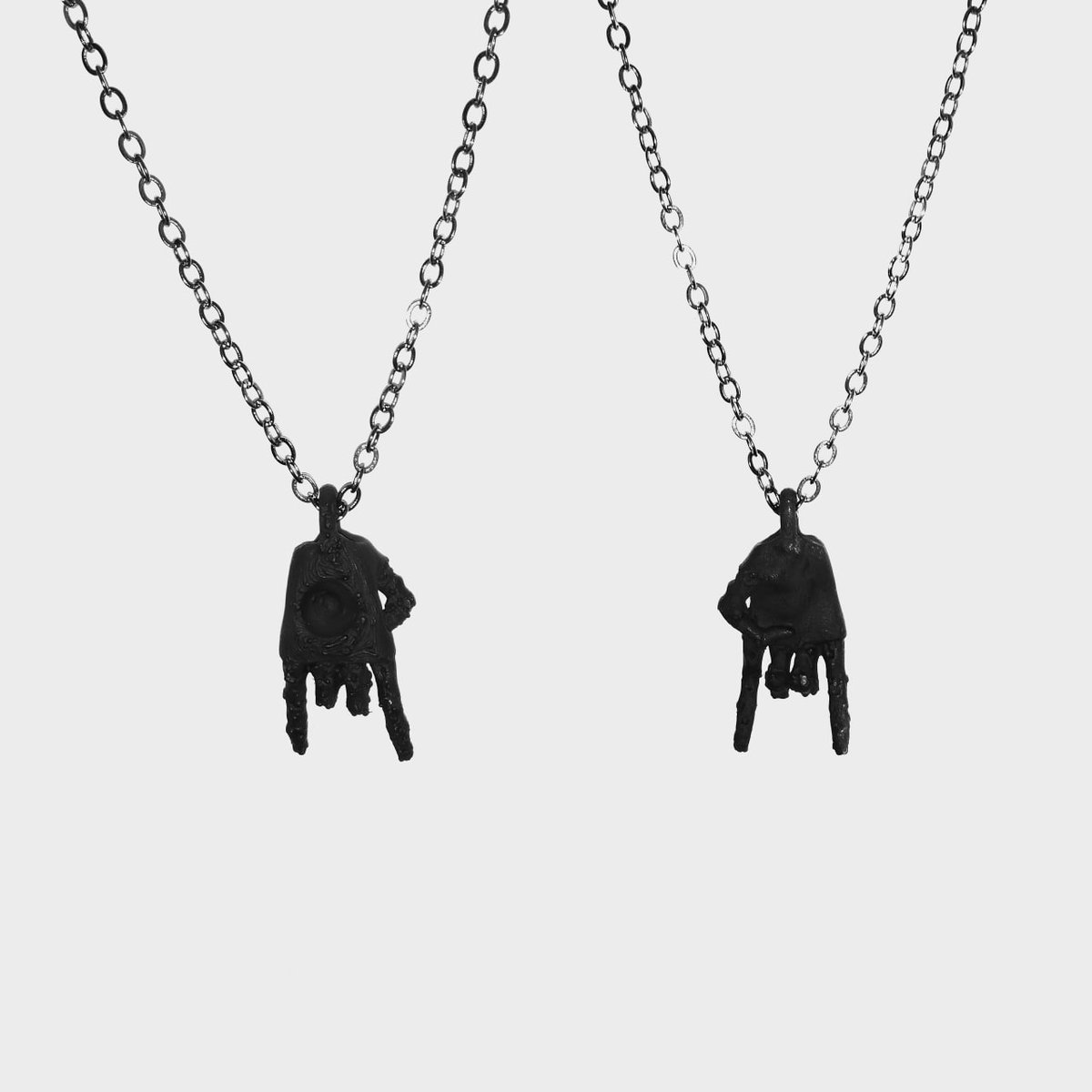 KVG STUFF 2023 №6-7
.
600Р
.
Доставка по РФ 300Р
.
Изготовление неделя~
.
Длина цепочки ~60см, количество цепочек ограничено!
Если берете все 2 подвески то 1000Р.

/