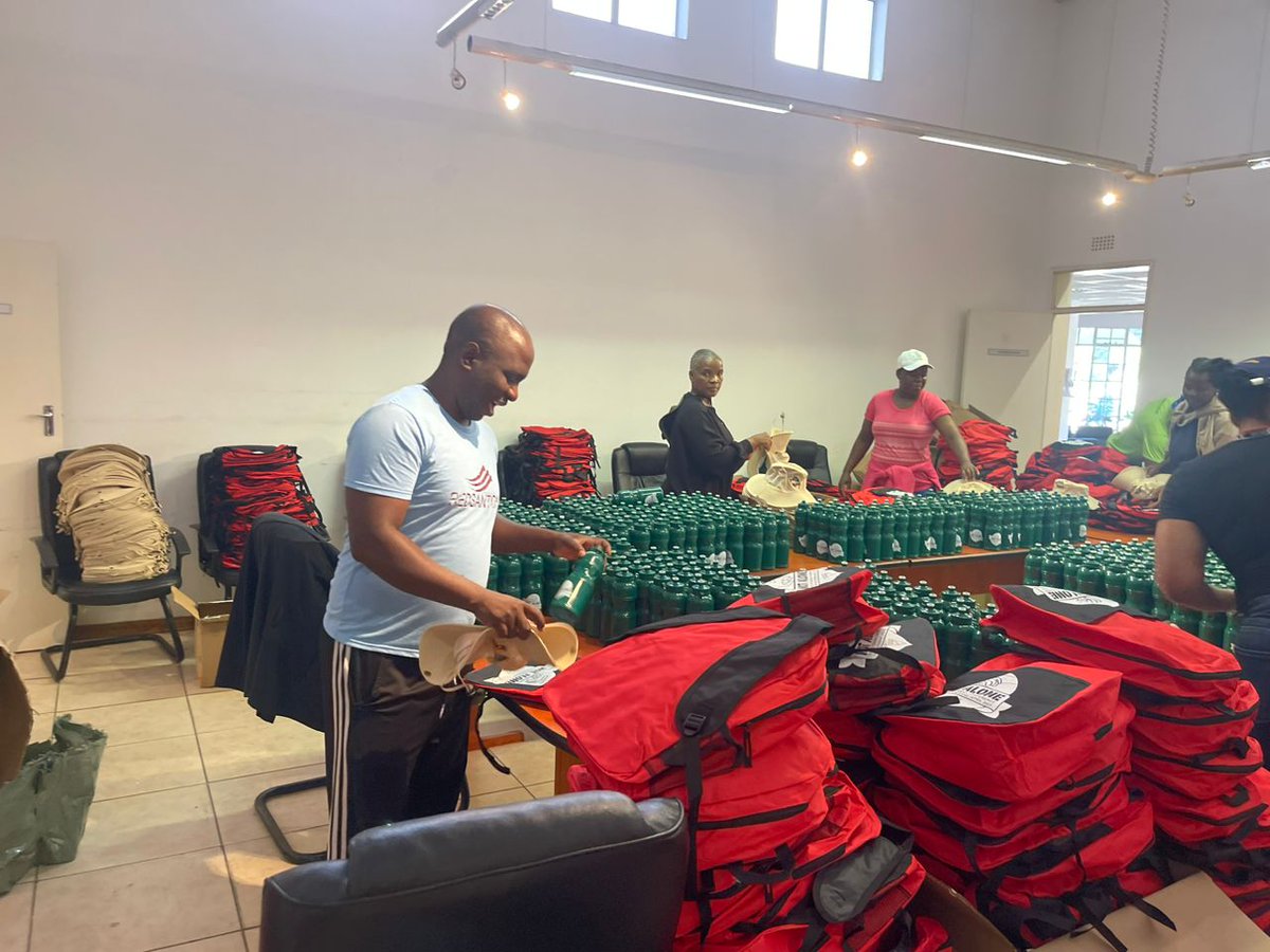 AdventistSbc's tweet photo. It's a busy Sunday down here, your leaders are working tirelessly for the success of the camp...Keep praying for them and the camp ❤️🙏🏼
#camptakatokwane 
#sbcpfcamp23 #IWillGo 
#sbcyouth #remashetla 
#KaJeso https://t.co/t1X1F638RS