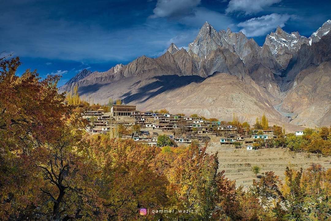 WeatherWupk's tweet photo. Five peaks above 8,000meters in single View
K2, Broad Peak, Nanga Parbet, G-I and Gashbrum II
#k2ViewPoint #machulola #k2basecamptrek
Weather Updates PK / Pakistan Doppler (Former Karachi Doppler) https://t.co/VZ6P9XfLa2