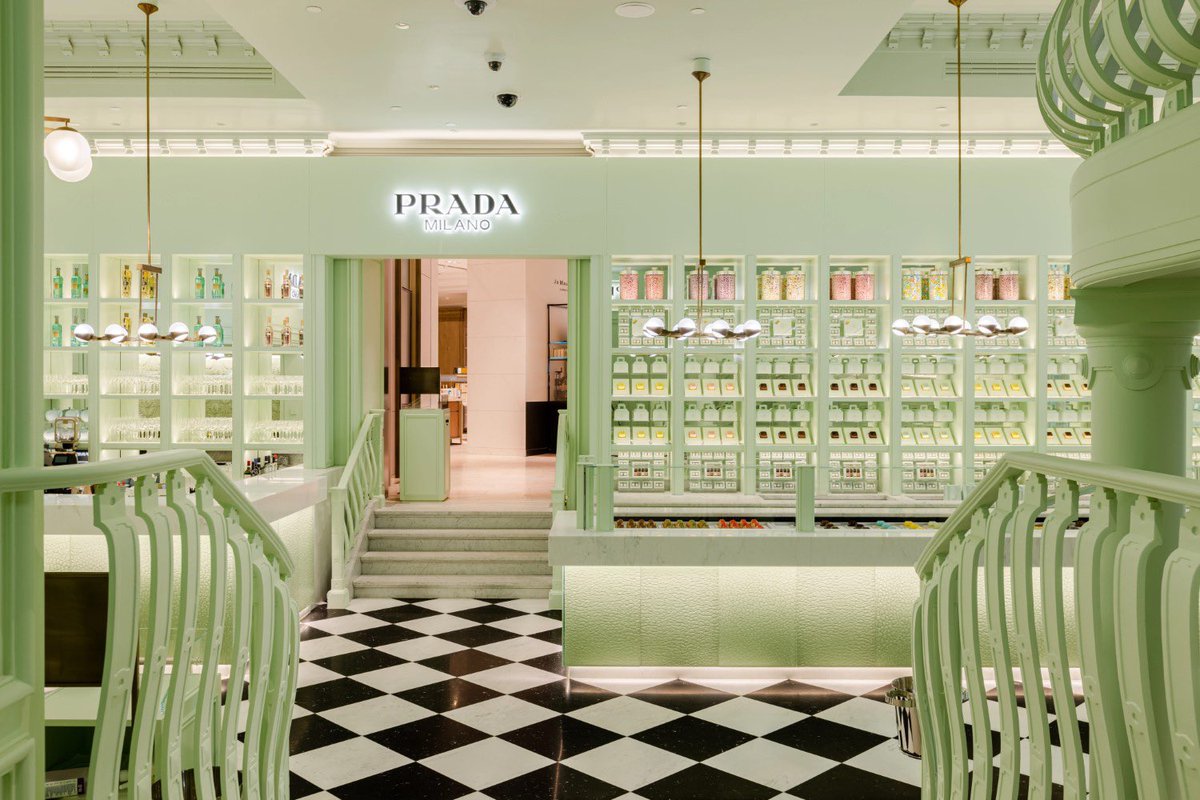 jacquemusx's tweet photo. Okay so who’s gonna take me to the new Prada Caffé at Harrods? https://t.co/Jw5TIRB5YS